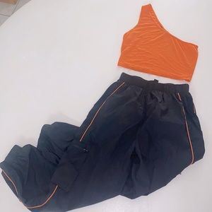 Women’s shein 2 piece crop top & jogger outfit. Never worn. Perfect condition.